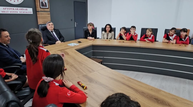 Afyonkarahisar'da Minik Yazarların Büyük Gururu