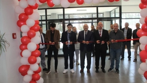Bolvadin'de Bilim Rüzgârı: TÜBİTAK 4006 Fuarı TOBB Anadolu İmam Hatip Lisesi'nde Açıldı