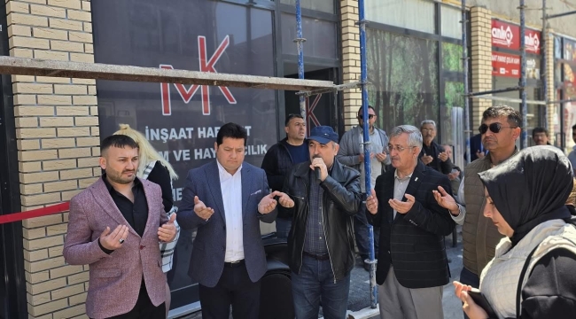 Bolvadin’de Elzem Bayan Kuaförü Hizmete Açıldı