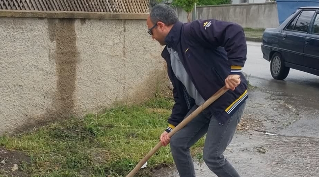 Bolvadin'de Muhtardan Örnek Davranış