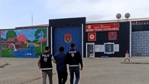 Bolvadin'de Perukla Gizlenmeye Çalıştı! Yakalandı