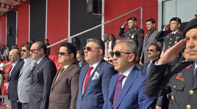 Bolvadin İlçesinde 19 Mayıs Coşkuyla Kutlandı