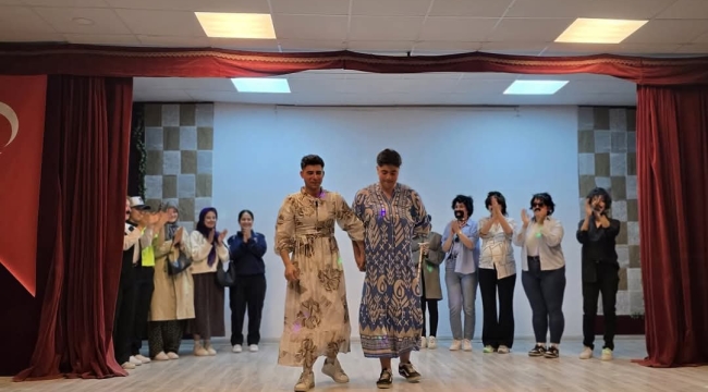 Bolvadin İlçesinde Kadını Tiyatro İle Anlattılar