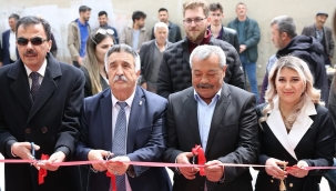Çay İlçesinde Yeni Bir Girişim: Nazlı Nur Kuaför Hizmete Açıldı