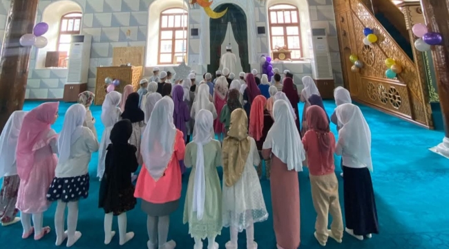 Emirdağ İlçesinde Çarşı Camii Çocukların Sesiyle Şenlendi
