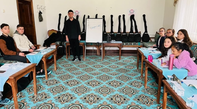 Saz Öğrenmek İsteyenler Emirdağ İlçesine!