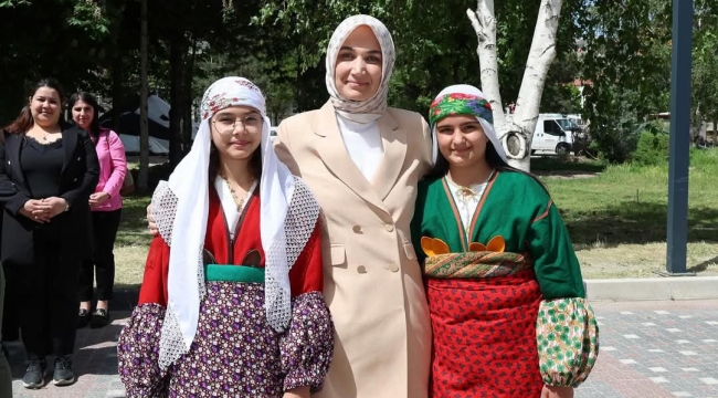 Vali Yiğitbaşı Emirdağ’da Devlet-Millet Buluşmasına Öncülük Etti: “Muhtarlarımız Köprü Vazifesi Görüyor”