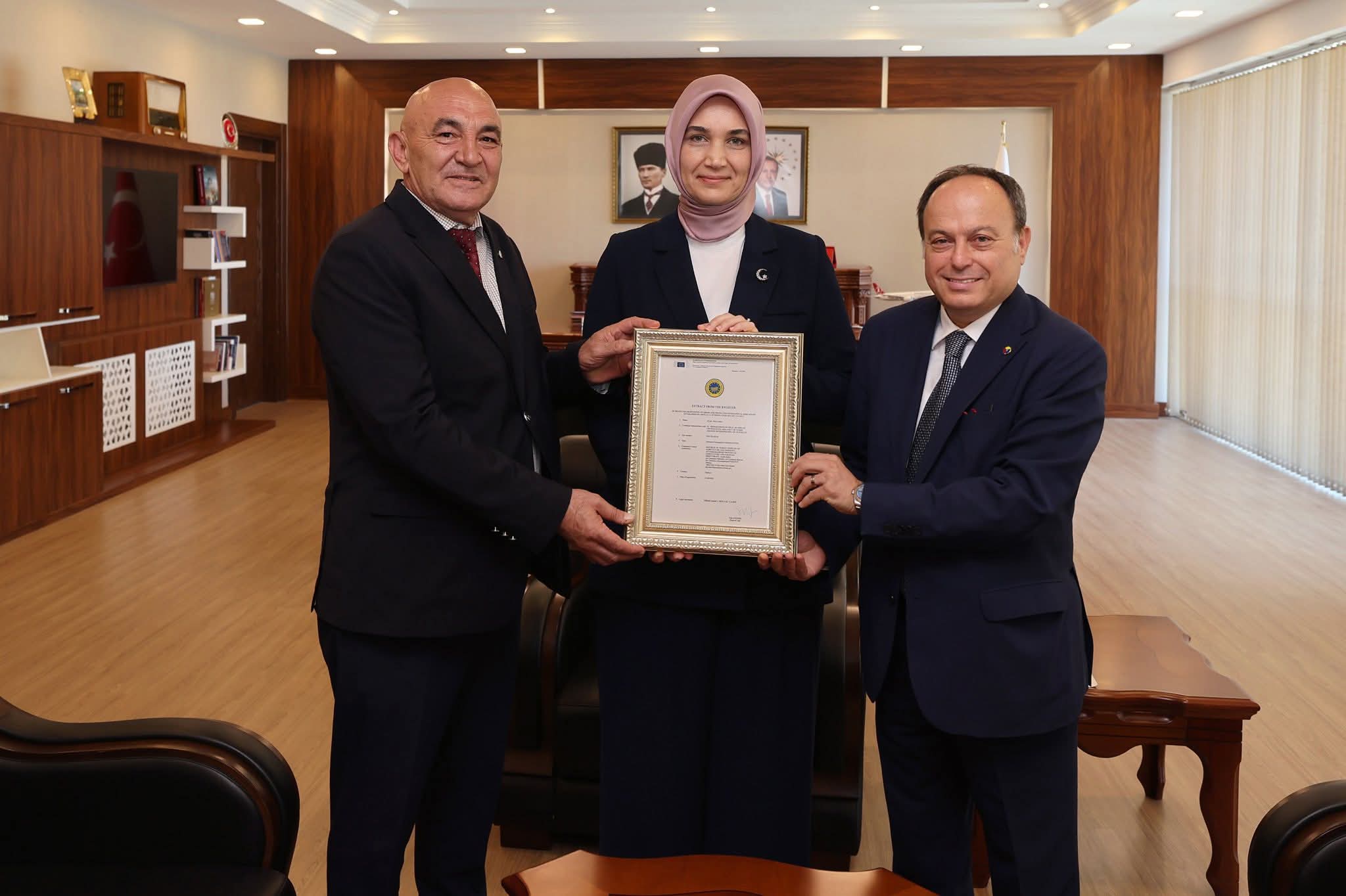 Afyon'un Mutlu Günü! Sucuğun Tescilini Aldılar