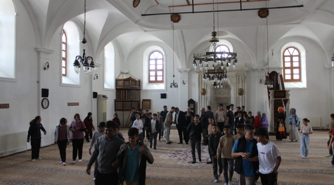 Bolvadin’de ÇEDES Dediler Cami Tanıttılar