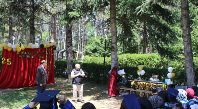 Bolvadin'de Mezuniyet Coşkusu