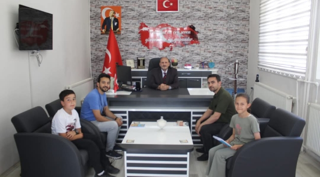 Bolvadin İlçesinde Yeni Yazarlar Böyle Ödüllendirildiler