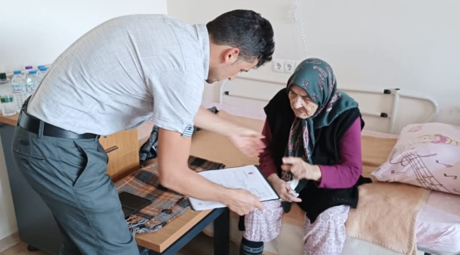 Emirdağ İlçesinde Nüfus Hizmeti Ayağına Kadar Gitti