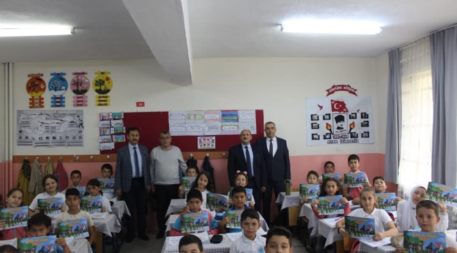 “Güven ile Sağlıklı Gelecek” Kitapları Öğrencilerle Buluştu! Bolvadin’de Anlamlı Farkındalık Etkinliği