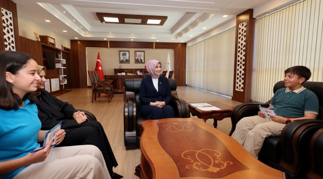 Vali Yiğitbaşı'ndan Geleceğin Kalemlerine Tam Destek