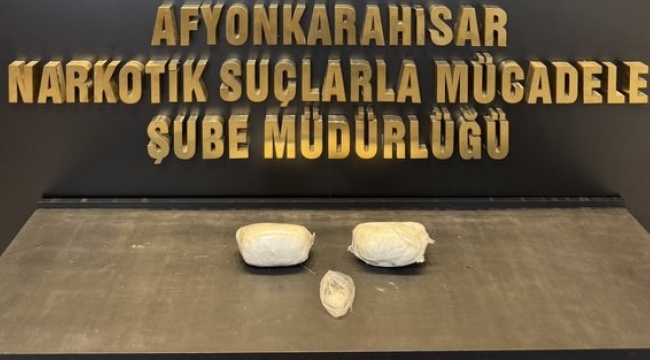 Afyonkarahisar’da 1 Kilo Uyuşturucu Yakaladılar