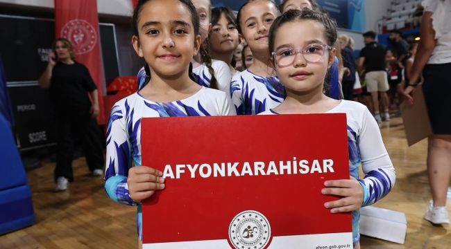 Afyonkarahisar'da Cimnastik Rüzgârı: 677 Sporcu Türkiye Şampiyonası İçin Sahada