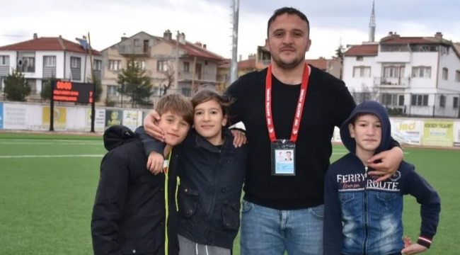 Bolvadin'in Yıldızı Profesyonel Sahaya Çıkıyor