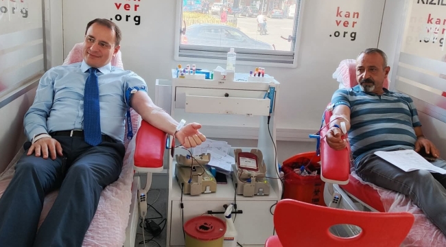 Çay'da 31 Ünite Kan Toplandı! Kaymakam'dan Tam Destek