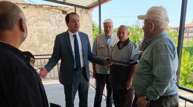 Çay'da Çiçeği Burnunda Kaymakam Halka İlk Selamı Verdi