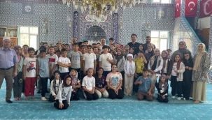 Çay İlçesinde Cuma Sonrası Moral Depoladılar