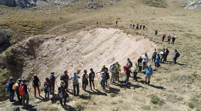 Çay İlçesinde Yeni Yeni Yerler Keşfediyorlar