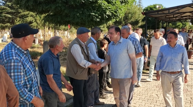 Çay'ın Sevilen Kaymakamı Türker'den Polis Memuru Babasına Vefa Örneği