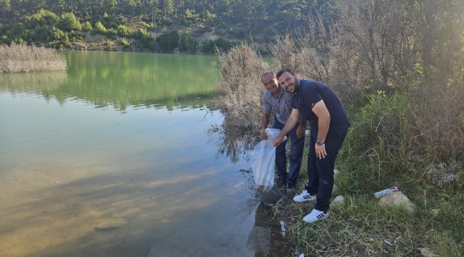 Dazkırı'da Göletlere Pullu Sazan Takviyesi Yapıldı