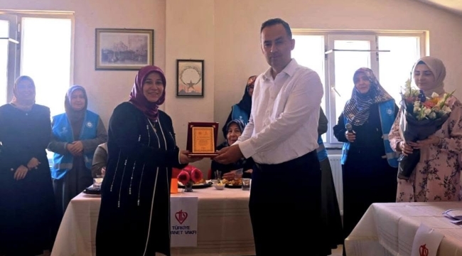 Bolvadin’de Anlamlı Büskevit Etkinliği Düzenlendi