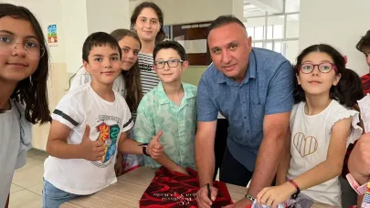Çay İlçesinde Belediye Başkanı Öğrencilere Süpriz Yaptı
