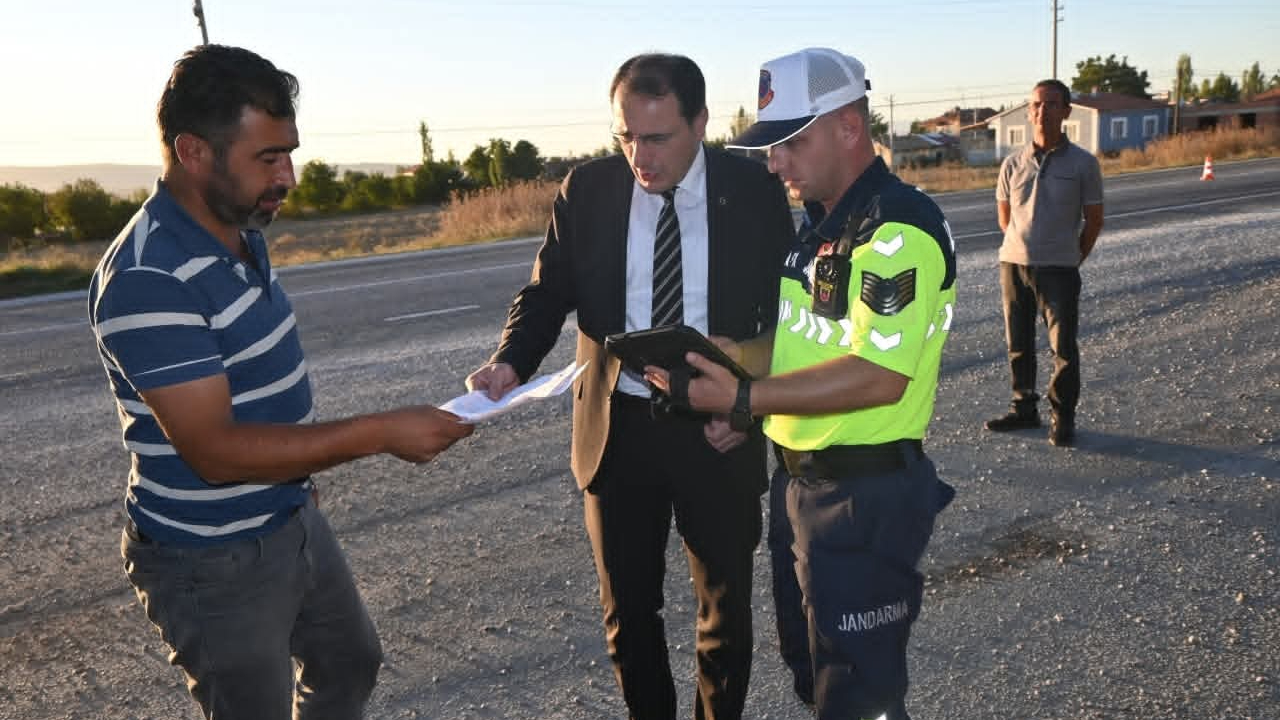 Çay Kaymakamı Türker Yol Denetimlerine Katıldı