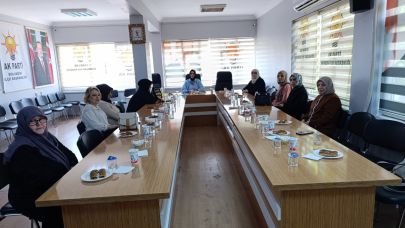 AK Partili Kadınlar Bolvadin'de Buluştu! Daha Fazla Saha Daha Fazla Üye