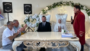 Bolvadin'de Elif Sude ve Mehmet Dünyaevine Girdi