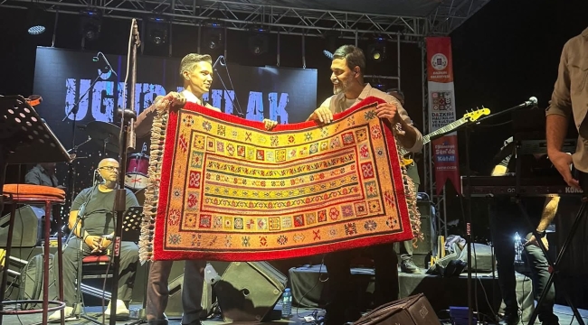 Dazkırı&#039;da Uğur Işılak Rüzgar Oldu Esti