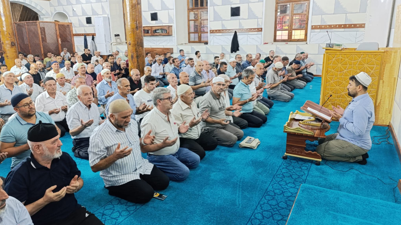 Emirdağ'da Mevlid Kandili Dualarla İdrak Edildi