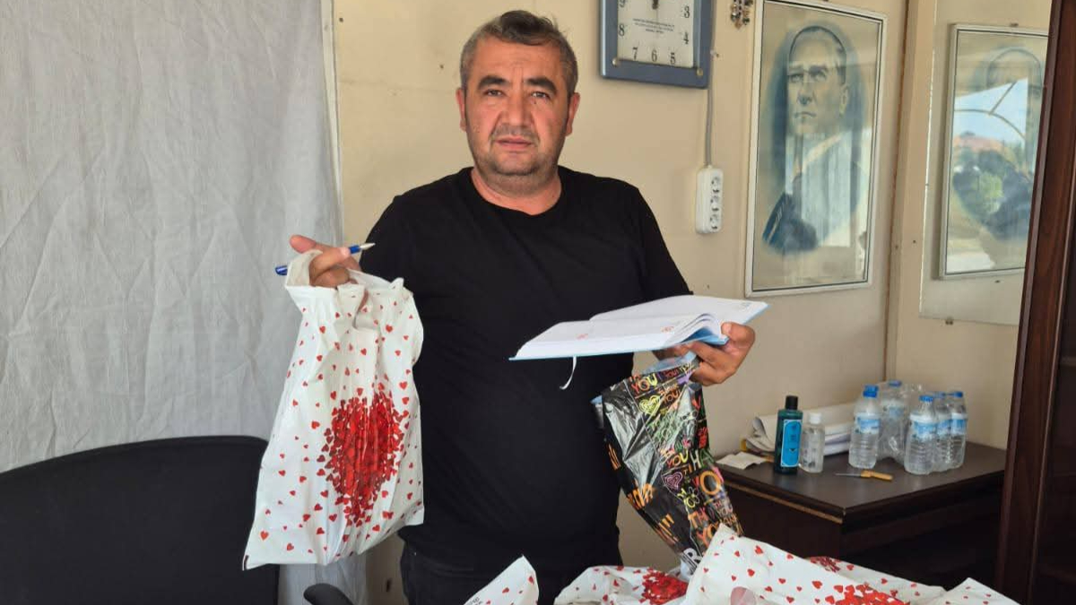 Muhtar Güçlü'den Kırtasiye Desteği Tastamam!