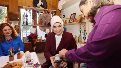 Afyon Valisi Yiğitbaşı El Emeklerine Böyle Saygı Gösterdi