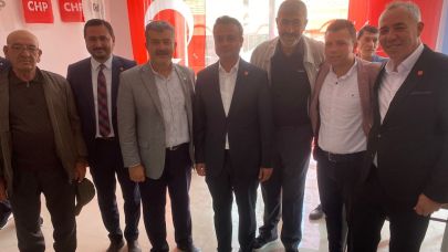 Bolvadin'de İYİ Parti CHP Kongresini Ziyaret Edip Başarılar Diledi
