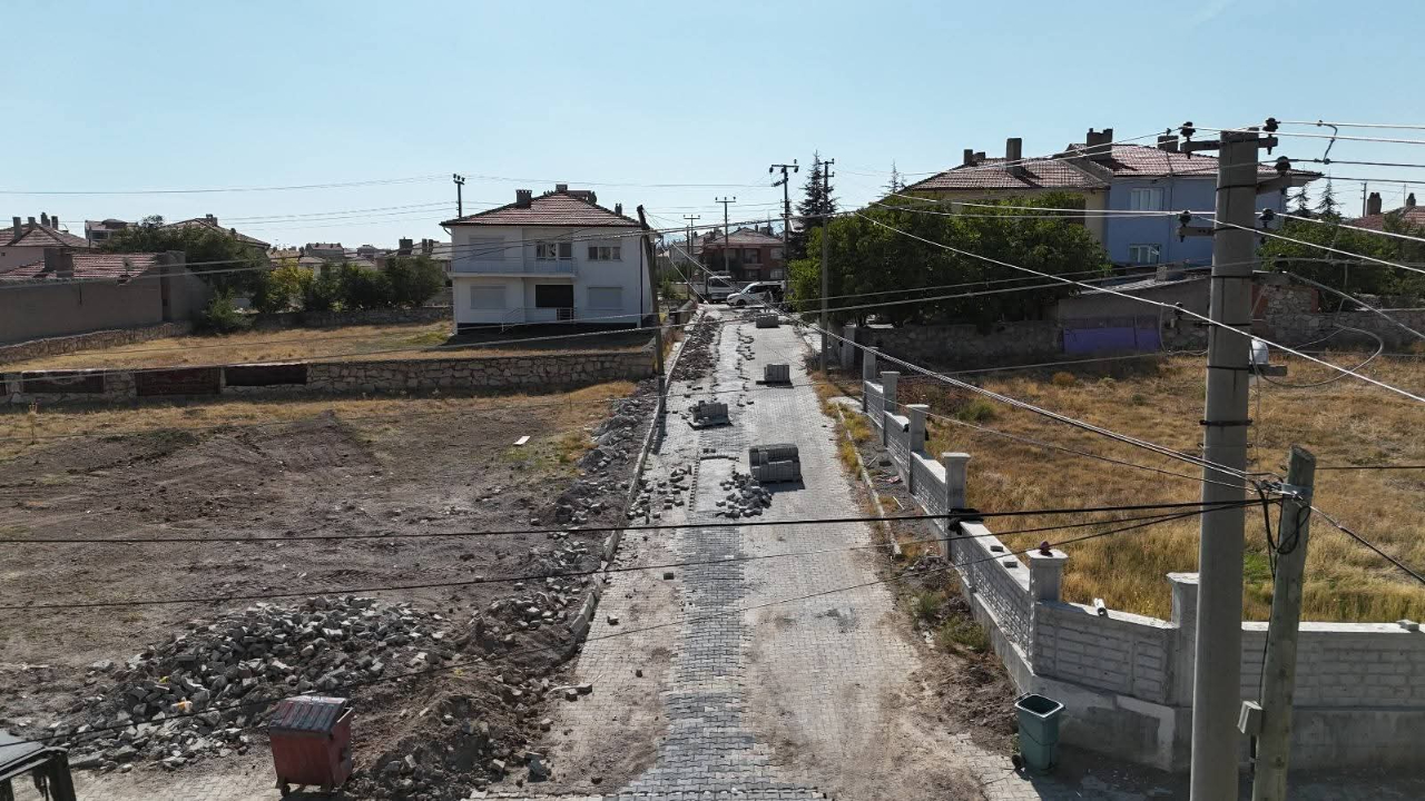 Emirdağ İlçesinde Rekor Seviyede Parke Taşı Döşeniyor