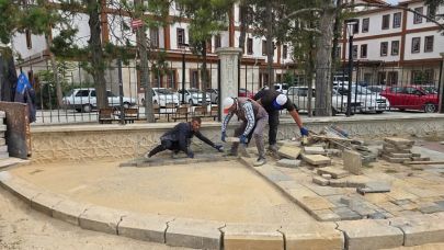 Bolvadin'de Yol Yapım Çalışmaları Tüm Hızıyla Sürüyor