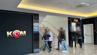 Afyonkarahisar Emniyetinden Kaçakçılık ve Uyuşturucuya Çifte Darbe
