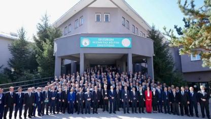 Afyonkarahisar İlçe Müdürleri Erzurum’daki Eğitim Toplantısına Katıldı