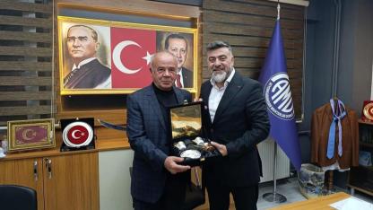 Afyonkarahisar'da Yıllık Muhtara Vefa Plaketi Verildi