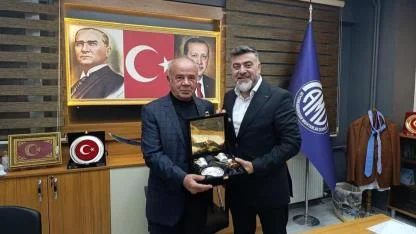 Afyonkarahisar'da Yıllık Muhtara Vefa Plaketi Verildi