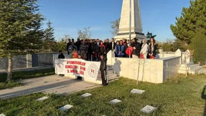Bolvadin’de Gençlik Merkezi Sabah Namazında Buluştu