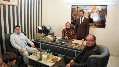 Bolvadin’de Kuzu Akademi Yabancı Dil Kursu Hizmete Girdi