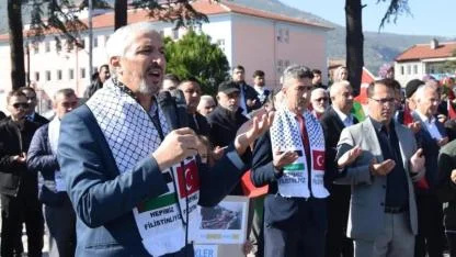 Çay’da “Zulme Dur De” Yürüyüşüyle Birlik Mesajı Verildi