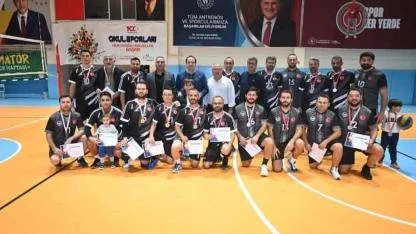 “Çayın Efeleri” Kamu Spor Oyunları’nda Şampiyon Oldu