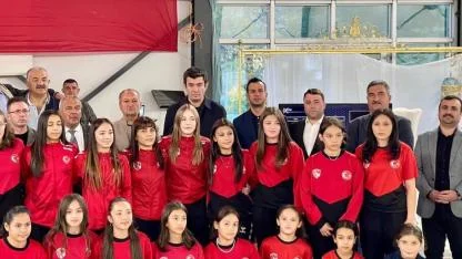 Taşoluklu Sporculara Afyonkarahisar’da Görkemli Ödül Töreni
