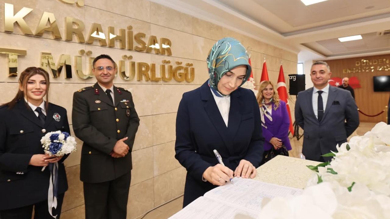 Vali Yiğitbaşı Polis Memuru ile Bando Binbaşı’nın Nikahına Katıldı