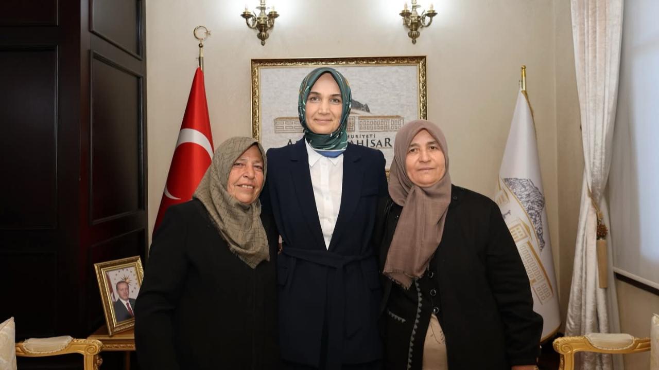 Vali Yiğitbaşı Sosyal Medya İçerik Üreticilerini Kabul Etti